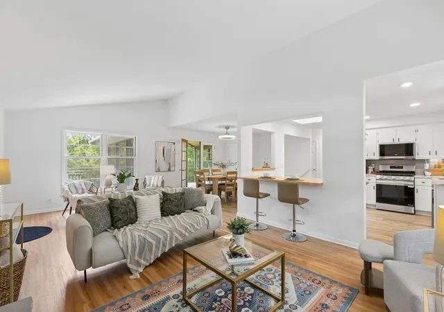 Photo 4 of Single family home for sale at 24850 Amlee Rd, Excelsior, MN 55331 | MLS# 7132399 | Listing updated on 2026-09-19