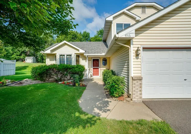 image of 4916 Helmo Ave N, Oakdale, MN 55128 | MLS# 7132400