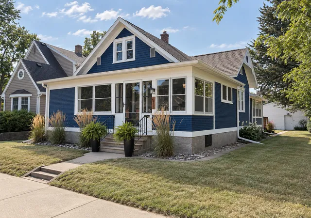 Photo 2 of Sale Pending at 673 Johnson St, Winona, MN 55987 | MLS# 7132404 | Listing updated on 2026-08-26