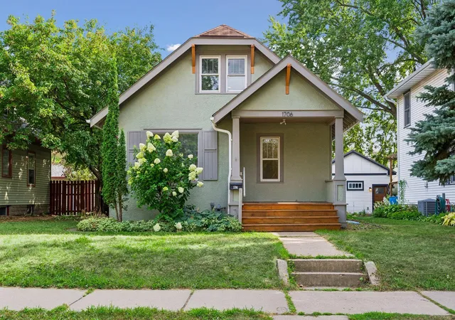 1st image of 1706 Palace Ave, Saint Paul, MN 55105 | MLS# 7132410