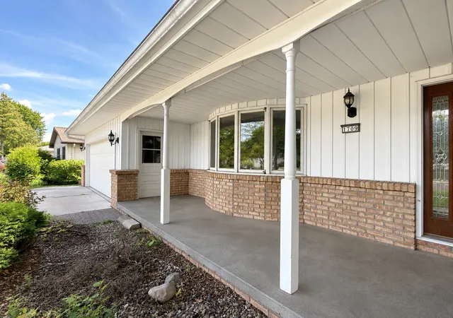 Photo 3 of Sale Pending at 1709 Sunray Ave, Mankato, MN 56001 | MLS# 7132411 | Listing updated on 2026-08-31
