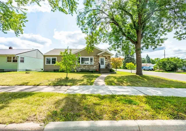 49th image of 716 5th St S, Virginia, MN 55792 | MLS# 7132412