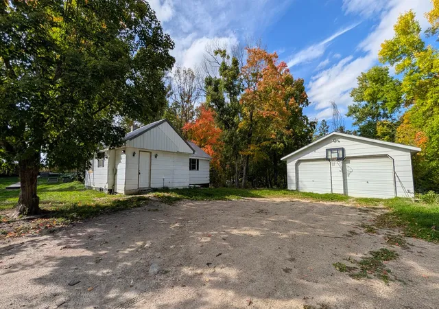Photo 3 of Single family home for sale at 15890 390th St, Bagley, MN 56621 | MLS# 7132427 | Listing updated on 2026-10-06