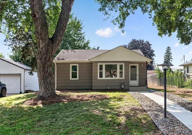 2nd image of 3620 Sumter Ave S, Saint Louis Park, MN 55426 | MLS# 7132431