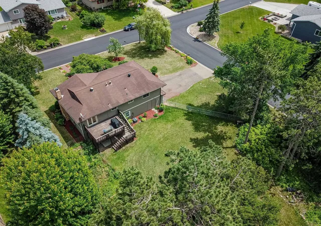 2nd image of 13441 Balsam Ln N, Dayton, MN 55327 | MLS# 7132442