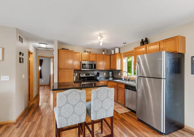 Photo 4 of Sale Pending at 1162 Peregrine Dr Se, Rochester, MN 55904 | MLS# 7132450 | Listing updated on 2026-09-08