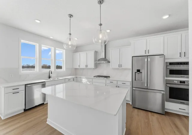 2nd image of 4151 Hyde Ave N, Oakdale, MN 55128 | MLS# 7132453