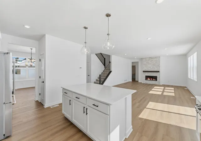 4th image of 4151 Hyde Ave N, Oakdale, MN 55128 | MLS# 7132453