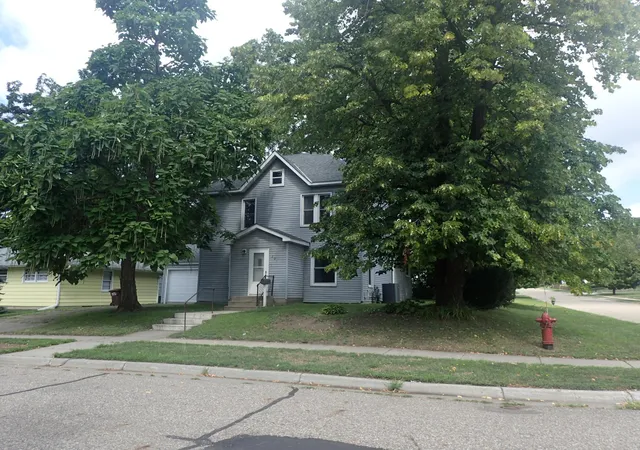 Photo 1 of Sale Pending at 201 3rd St Nw, Buffalo, MN 55313 | MLS# 7132463 | Listing updated on 2026-09-03