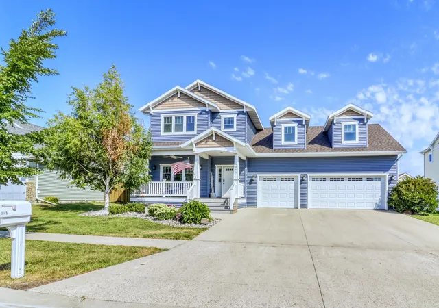 Photo 2 of Sale Pending at 4945 38th Avenue S, Fargo, ND 58104 | MLS# 7132469 | Listing updated on 2026-09-02