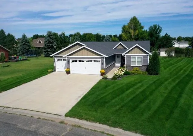 Photo 1 of Single family home for sale at 600 14th Street Nw, Perham, MN 56573 | MLS# 7132515 | Listing updated on 2026-09-03