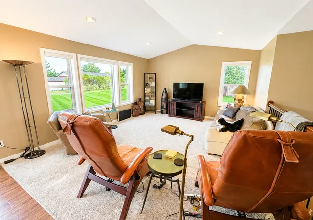 Photo 4 of Single family home for sale at 600 14th Street NW, Perham, MN 56573 | MLS# 7132515 | Listing updated on 2026-09-03