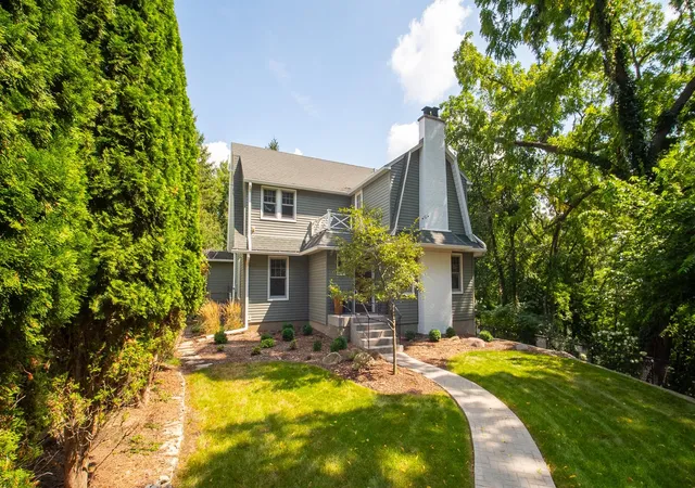 49th image of 814 10th Ave Sw, Rochester, MN 55902 | MLS# 7132527