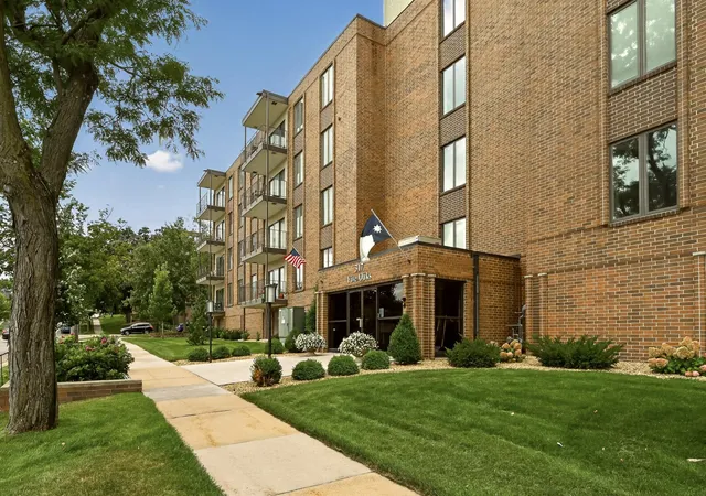 Photo 1 of Condo for sale at 317 Sw 6th Ave Sw #209, Rochester, MN 55902 | MLS# 7132533 | Listing updated on 2026-10-26