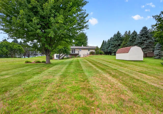 Photo 3 of Single family home for sale at 524 10th Avenue Se, Byron, MN 55920 | MLS# 7132536 | Listing updated on 2026-09-05