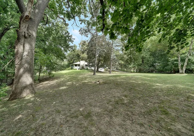 Photo 3 of Single family home for sale at 14616 Wildcrest Rd, Minnetonka, MN 55345 | MLS# 7132537 | Listing updated on 2026-09-02