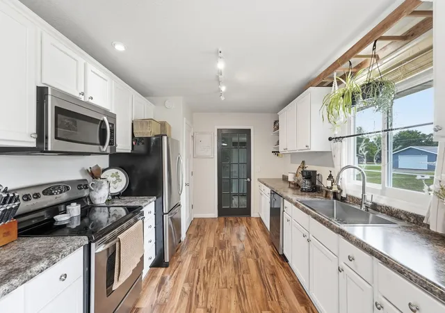 Photo 3 of Single family home for sale at 1008 1st St S, Cold Spring, MN 56320 | MLS# 7132548 | Listing updated on 2026-09-28