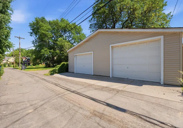 5th image of 397 Thomas Ave, Saint Paul, MN 55103 | MLS# 7132567