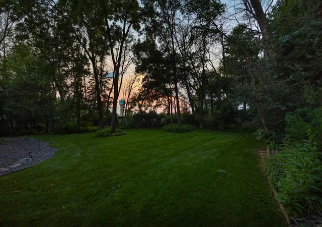 Photo 3 of Single family home for sale at 2180 Crestview Dr, Excelsior, MN 55331 | MLS# 7132576 | Listing updated on 2026-10-06