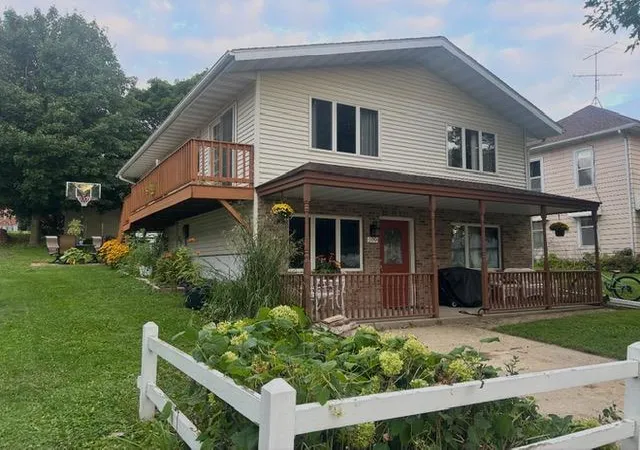 Photo 1 of Single family home for sale at 109 Oak St S, Mabel, MN 55954 | MLS# 7132583 | Listing updated on 2026-08-25