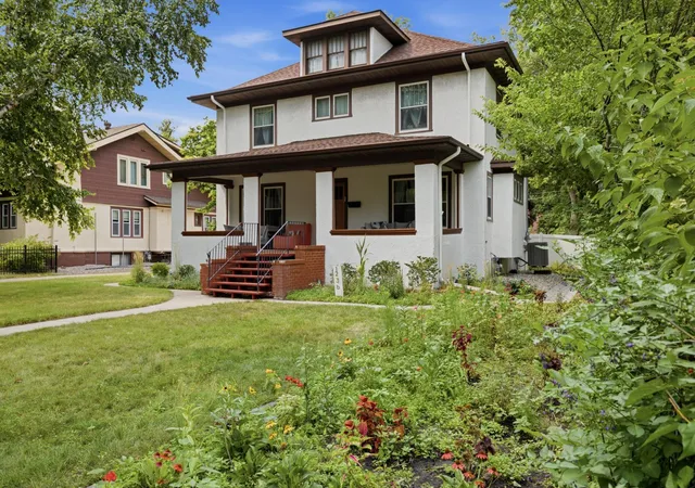 Photo 3 of Single family home for sale at 1236 Broadway N, Fargo, ND 58102 | MLS# 7132601 | Listing updated on 2026-09-15