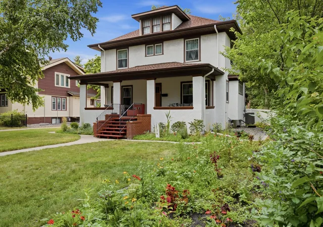 Photo 3 of Single family home for sale at 1236 Broadway N, Fargo, ND 58102 | MLS# 7132601 | Listing updated on 2026-09-15