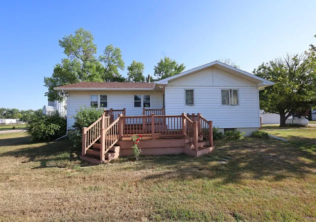 Photo 1 of Single family home for sale at 115 1st St, Shelly, MN 56581 | MLS# 7132607 | Listing updated on 2026-08-25