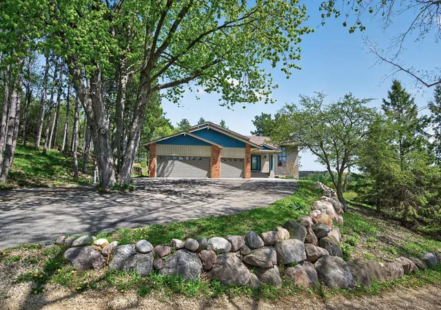 1st image of 3805 Neal Ave S, Afton, MN 55001 | MLS# 7132610