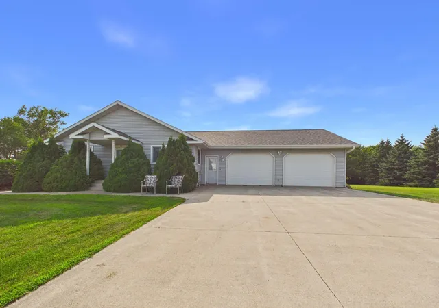 Photo 3 of Sale Pending at 33826 County Road 18, Starbuck, MN 56381 | MLS# 7132619 | Listing updated on 2026-09-04