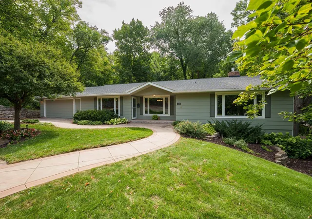 Photo 1 of Single family home for sale at 111 W Colvill St, Cannon Falls, MN 55009 | MLS# 7132628 | Listing updated on 2026-09-30