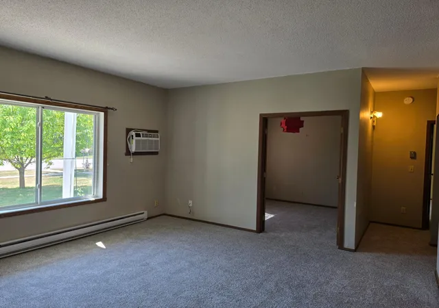 2nd image of 1727 27th Ave S, Fargo, ND 58103 | MLS# 7132631