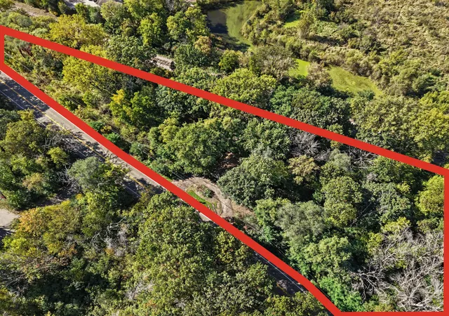 Photo 3 of Single family home for sale at 1101 Goose Lake Rd, Saint Paul, MN 55110 | MLS# 7132654 | Listing updated on 2026-10-09