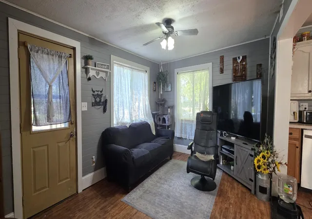 4th image of 805 4Th St Ne, Valley City, ND 58072 | MLS# 7132656