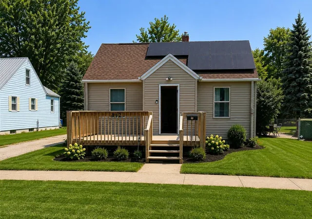 1st image of 812 2nd St Sw, Pipestone, MN 56164 | MLS# 7132665