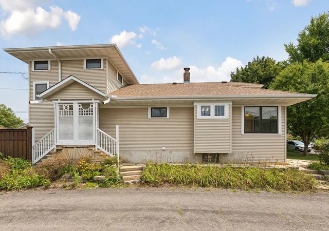 4th image of 2043 Berkeley Ave, Saint Paul, MN 55105 | MLS# 7132673