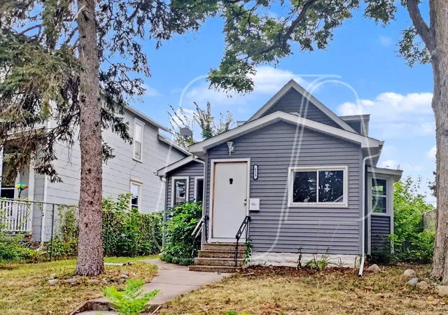 Single family home for sale at 652 Watson Ave, Saint Paul, MN 55102 | MLS# 7132674