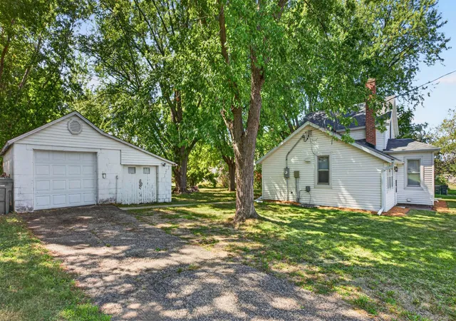 Photo 3 of Single family home for sale at 230 Lake Ave, Albany, MN 56307 | MLS# 7132688 | Listing updated on 2026-10-01