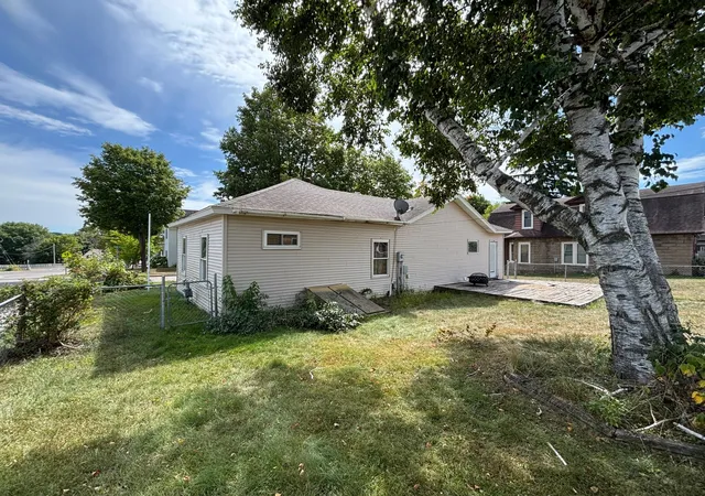 5th image of 1603 Priddy St, Bloomer, WI 54724 | MLS# 7132693