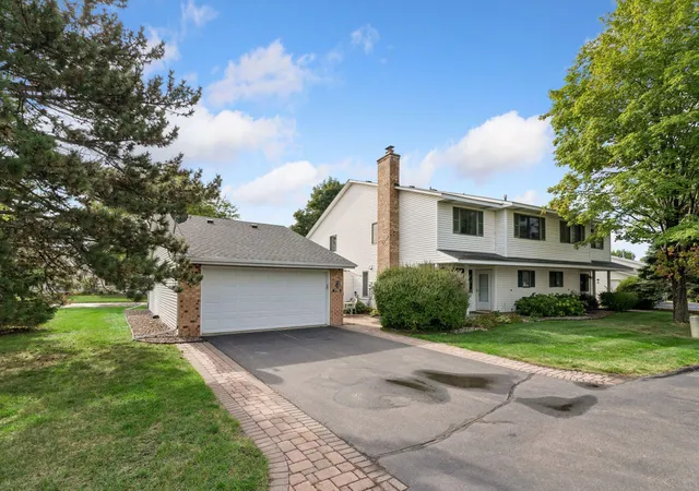 Photo 3 of Single family home for sale at 7723 157th Street W, Saint Paul, MN 55124 | MLS# 7132696 | Listing updated on 2026-10-01
