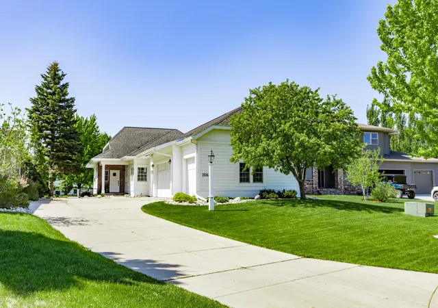 1st image of 2516 Rose Creek Pkwy S, Fargo, ND 58104 | MLS# 7132713