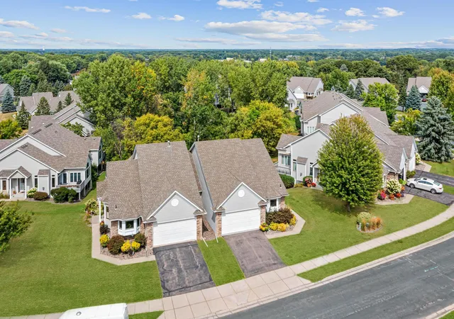 Photo 2 of Single family home for sale at 1067 Westcliff Curv, Saint Paul, MN 55126 | MLS# 7132726 | Listing updated on 2026-10-23