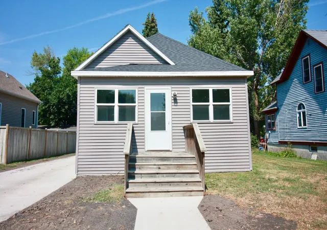 1st image of 518 Andrews Ave, Breckenridge, MN 56520 | MLS# 7132731