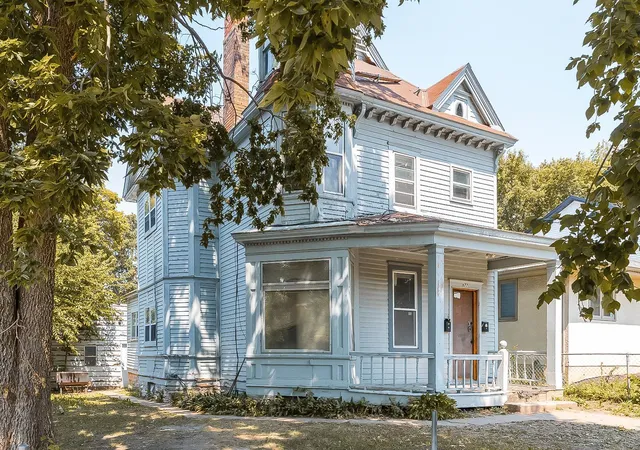 1st image of 677 Sims Ave, Saint Paul, MN 55106 | MLS# 7132733