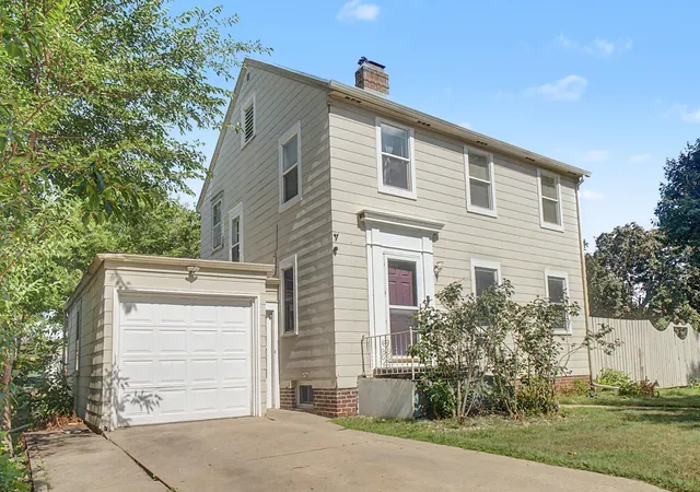 Photo 3 of Single family home for sale at 608 9th St, Worthington, MN 56187 | MLS# 7132740 | Listing updated on 2026-08-25