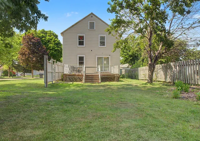 Photo 3 of Single family home for sale at 608 9Th St, Worthington, MN 56187 | MLS# 7132740 | Listing updated on 2026-08-25