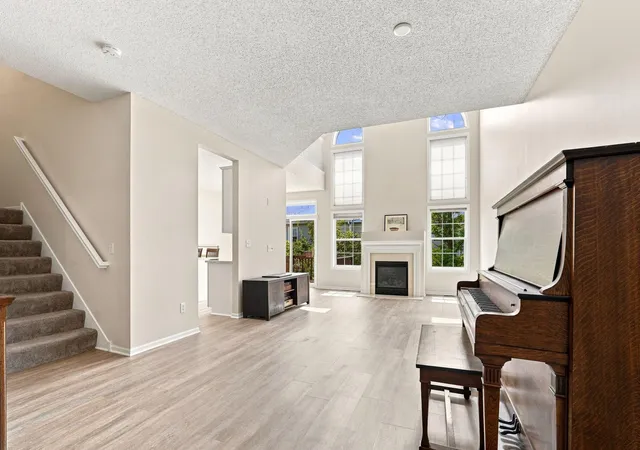 Photo 3 of Single family home for sale at 1353 White Oak Dr, Chaska, MN 55318 | MLS# 7132755 | Listing updated on 2026-08-31