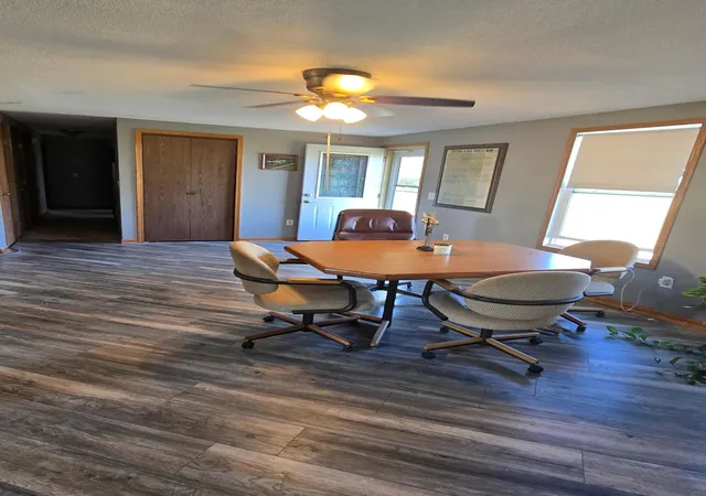 3rd image of 1011 90Th Ave, Pipestone, MN 56164 | MLS# 7132778