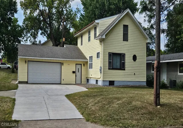 1st image of 1650 Old Hudson Rd, Saint Paul, MN 55106 | MLS# 7132781