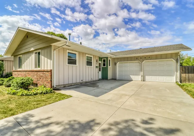 3rd image of 2307 11Th St S, Fargo, ND 58103 | MLS# 7132782