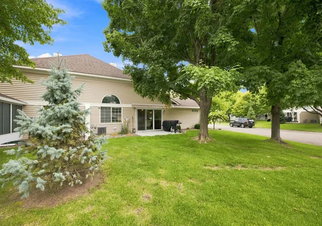 Photo 3 of Sale Pending at 724 85Th Ln Nw, Coon Rapids, MN 55433 | MLS# 7132802 | Listing updated on 2026-09-05